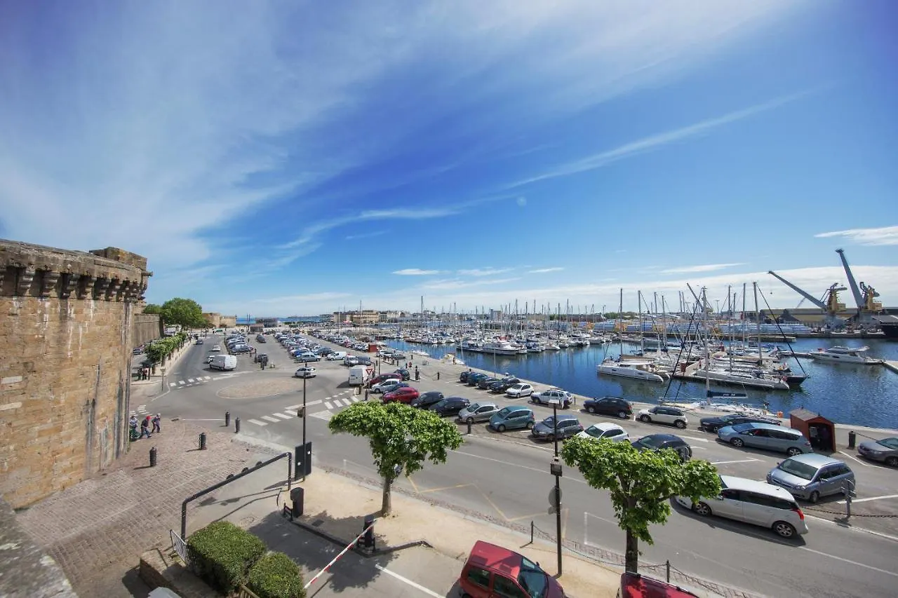 Ibis Styles Saint Malo Centre Historique Hotel