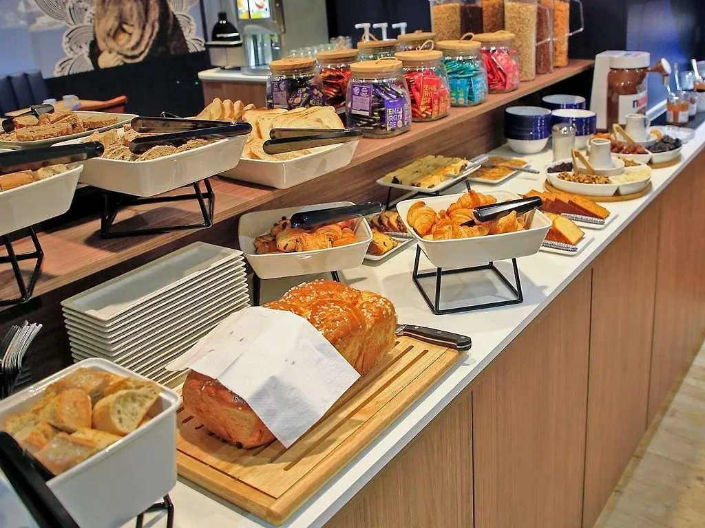 Ibis Styles Saint Malo Centre Historique Hotel